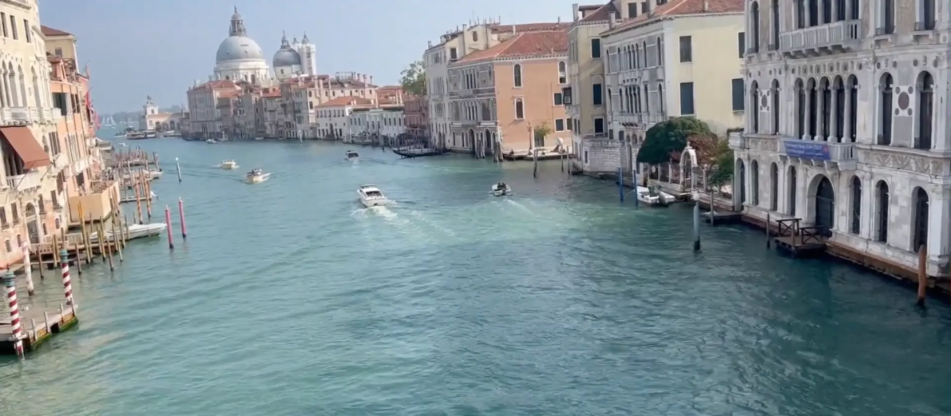Wo kann man in einem günstigen Hotel im Stadtteil Dorsoduro in Venedig übernachten?